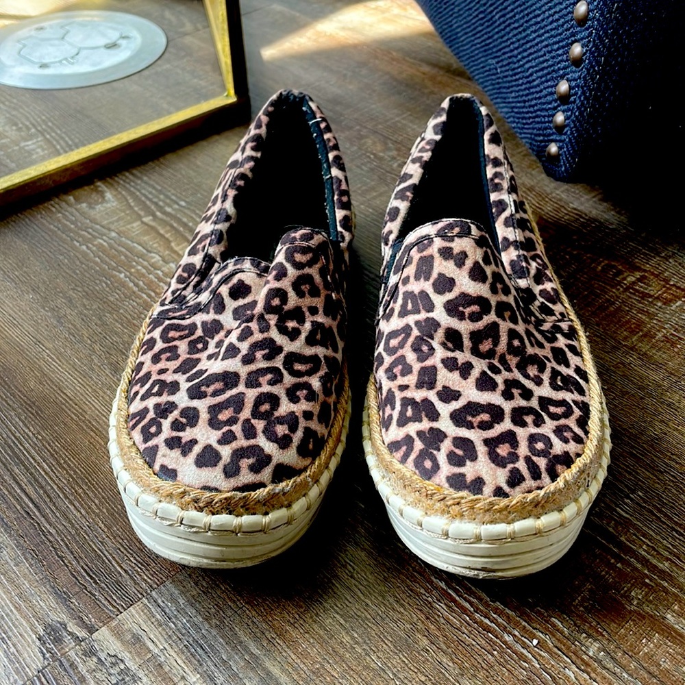 Soda cheetah sneakers size 7